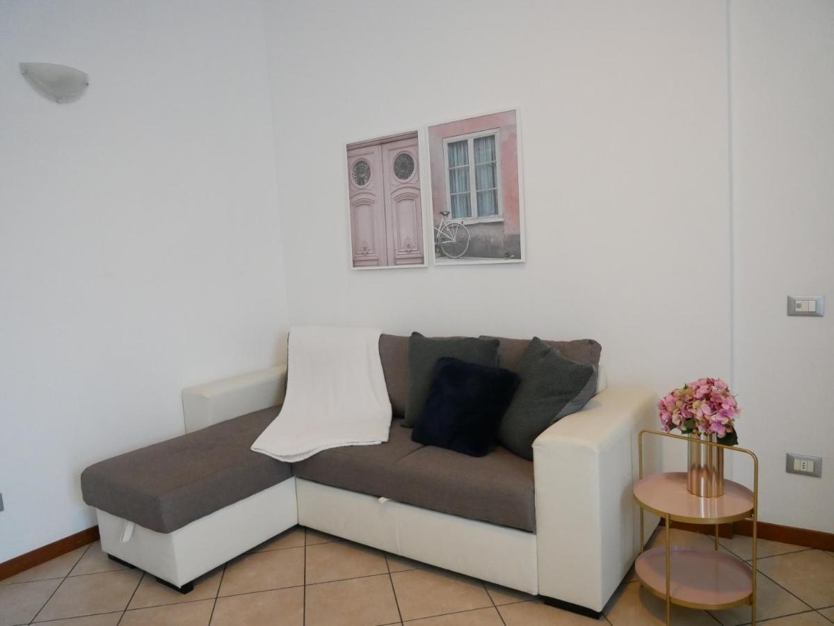 Diadema Pink - Immobili E Soluzioni Rent Bérgamo Exterior foto